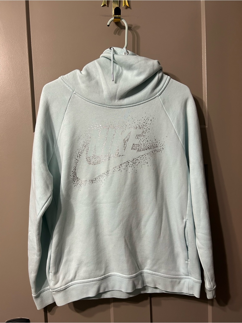 Nike Light Blue Sliver Metallic Speckled Logo Hoodie crowl neck